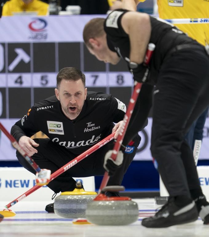 Curling: Gushue gagne sa demi-finale et jouera pour l’or au championnat mondial