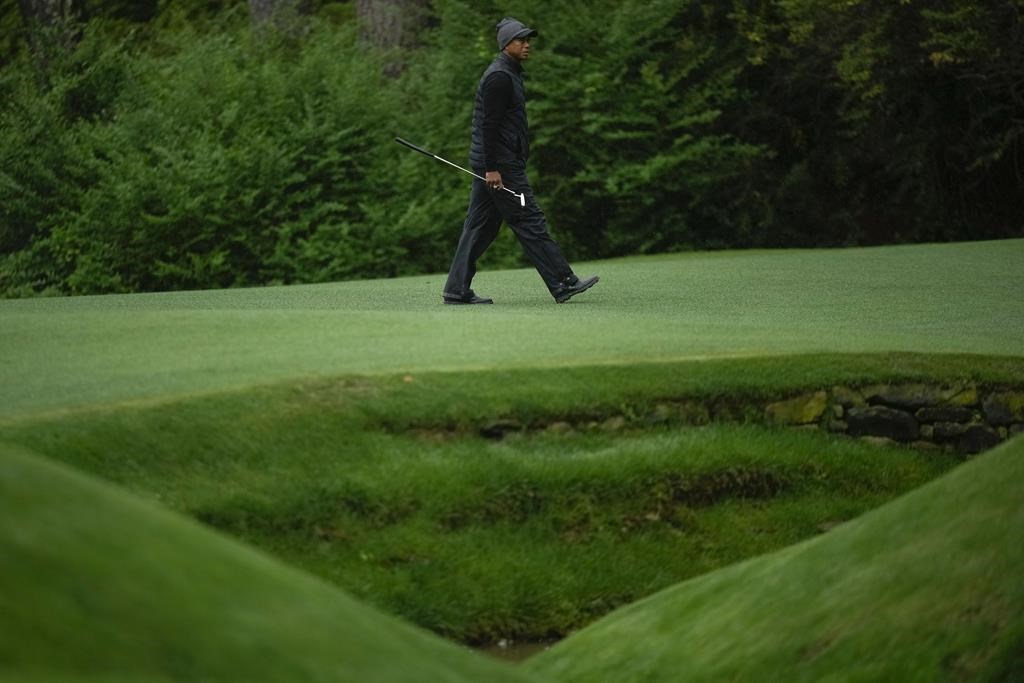 Tiger Woods se retire du Tournoi des Maîtres en raison d’une blessure