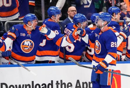 Brock Nelson permet aux Islanders de battre le Canadien 4-2 et d’accéder aux séries