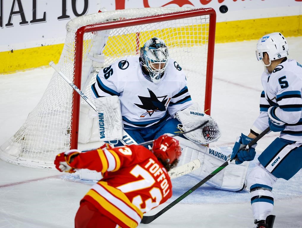 Les Flames achèvent leur saison sur une victoire contre les Sharks 3-1