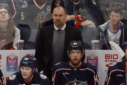 Les Blue Jackets congédient l’entraîneur-chef Brad Larsen après deux saisons