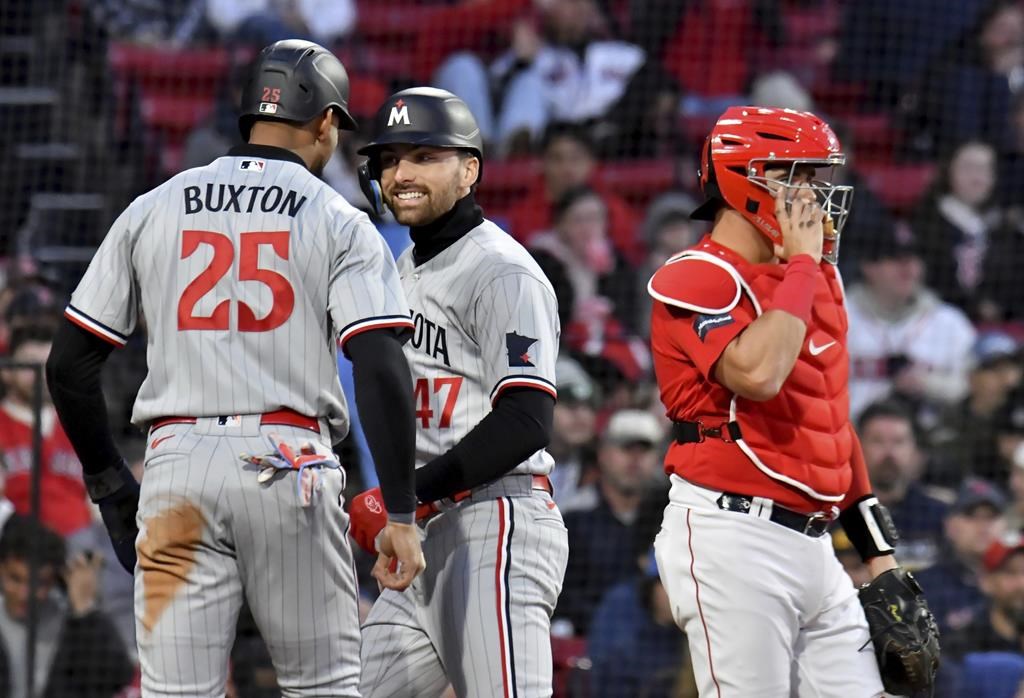 Julien cogne un 2e circuit dans le baseball majeur, dans une victoire des Twins