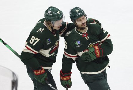 Le Wild domine les Stars 5-1 dans le troisième match de la série