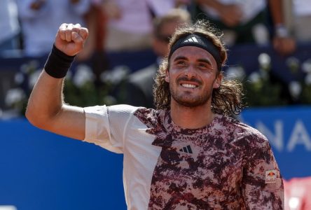 Stefanos Tsitsipas affrontera Carlos Alcaraz en finale à l’Omnium de Barcelone