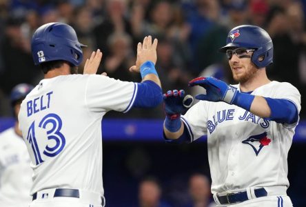 Jansen frappe deux circuits dans un gain de 7-0 des Blue Jays contre les White Sox