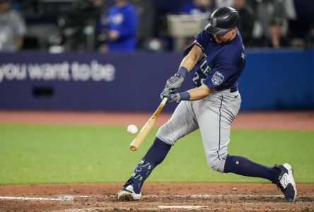 Les Mariners battent les Blue Jays 10-8 en manche supplémentaire