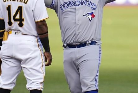 Les Blue Jays frappent tôt et fort dans un gain de 8-2 à Pittsburgh