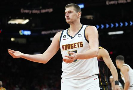 Les Nuggets gagnent 125-100 et passent en finale d’Association Ouest