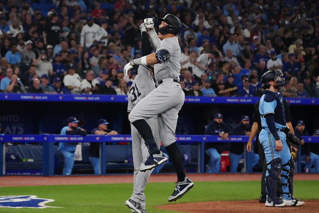 Judge cogne un circuit de deux points et les Yankees l’emportent 6-3 à Toronto