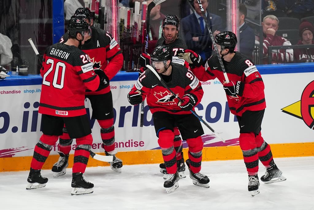 Mondial de hockey: le Canada vient de l’arrière en 3e période et accède à la finale