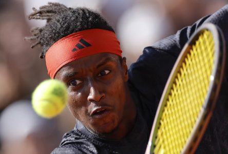 Mikael Ymer écope d’une amende de 40 000 $US pour avoir frappé la chaise d’un arbitre