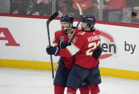 Les Panthers gagnent 3-2 en prolongation contre les Golden Knights dans le 3e match