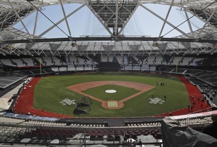 La MLB recule les clôtures pour la série entre les Cards et les Cubs à Londres