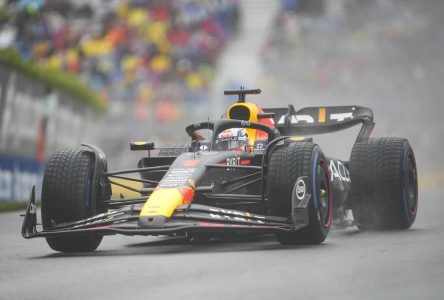 Verstappen brave la pluie, décroche la position de tête en vue du GP du Canada