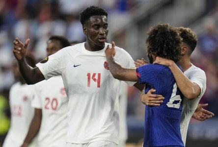 Les États-Unis battent le Canada aux tirs au but en quarts de finale de la Gold Cup