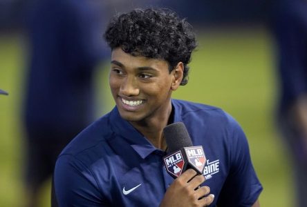 Les Bleu Jays font signer un contrat à leur choix de première ronde Arjun Nimmala