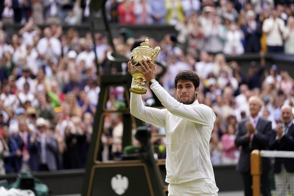 Carlos Alcaraz gagne son premier match depuis son titre au tournoi de Wimbledon