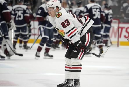 Philipp Kurashev s’entend pour deux saisons avec les Blackhawks