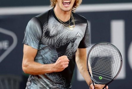 Le favori local Alexander Zverev est couronné champion à l’Omnium de Hambourg