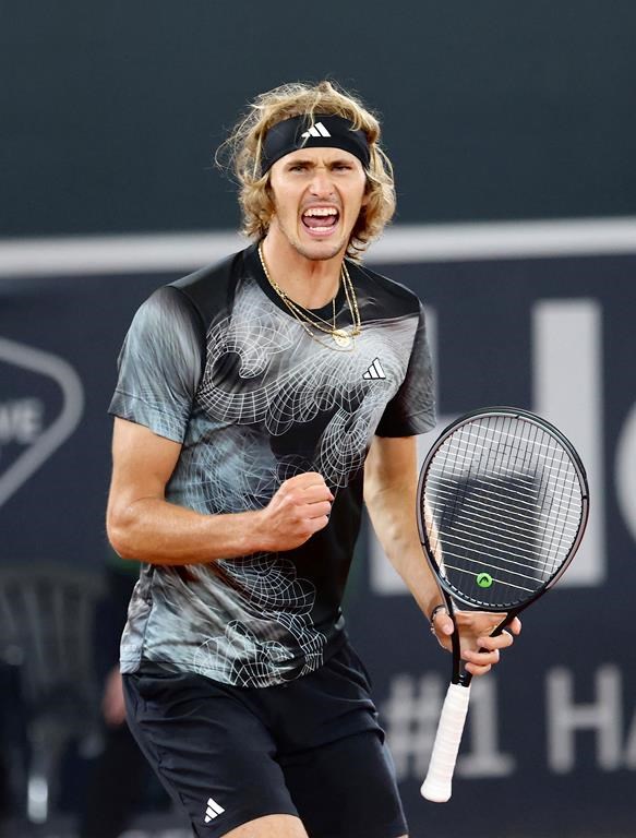 Le favori local Alexander Zverev est couronné champion à l’Omnium de Hambourg