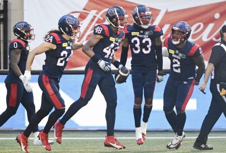 Côté réussit six placements et les Alouettes battent les Stampeders 25-18