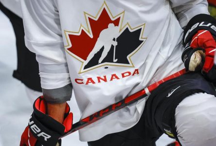 Le Canada bat les États-Unis 7-2 en demi-finale de la Coupe Hlinka-Gretzky