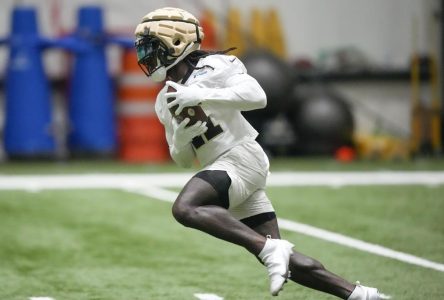 Le porteur de ballon des Saints Alvin Kamara est suspendu pour trois matchs