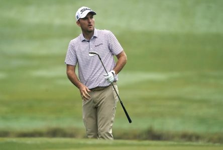 Un 66 permet à Russell Henley de rester en tête au Championnat Wyndham