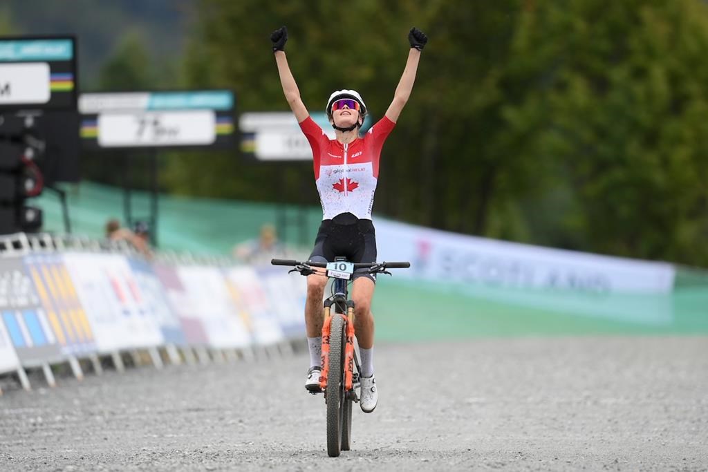 Isabella Holmgren gagne le titre junior en cross-country aux Mondiaux de cyclisme