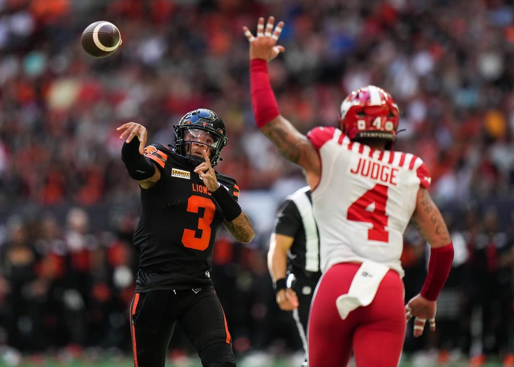 Vernon Adams fils et les Lions défont les Stampeders 37-9