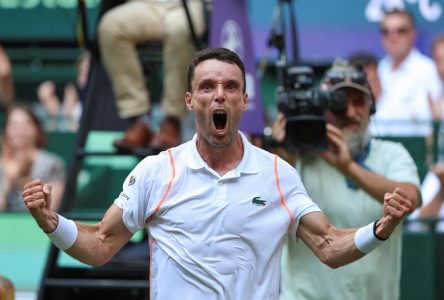 McNally et Bautista Agut déclarent forfait pour les Internationaux des États-Unis