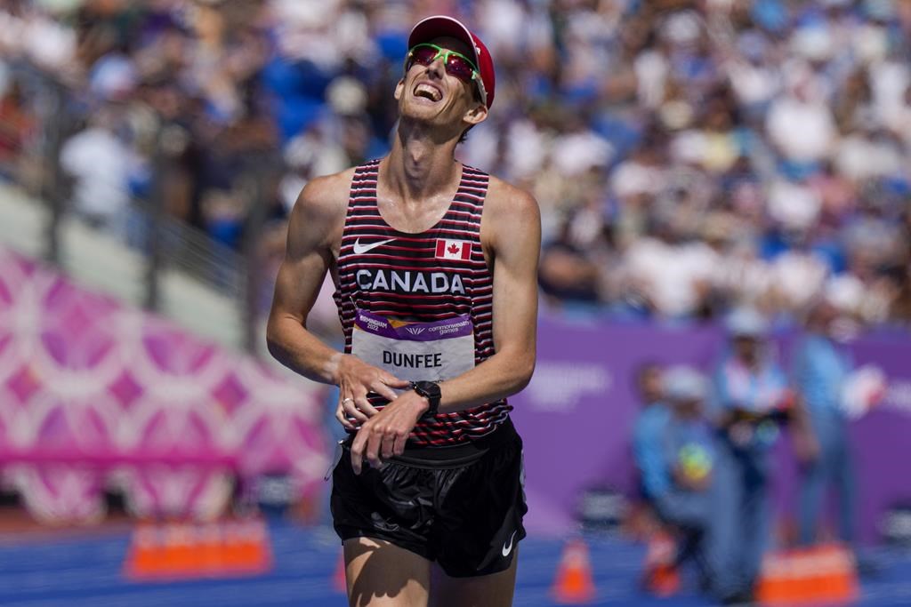 Le Canadien Evan Dunfee termine 4e au 20 km en marche aux Mondiaux d’athlétisme