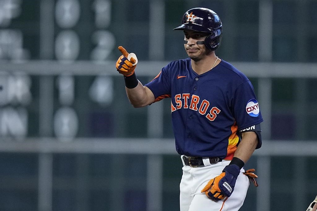 Suárez frappe un circuit de deux points et les Mariners gagnent 7-6 contre les Astros