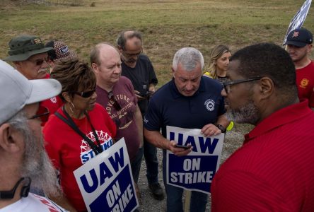 États-Unis : la grève des travailleurs de l’automobile contre GM s’intensifie