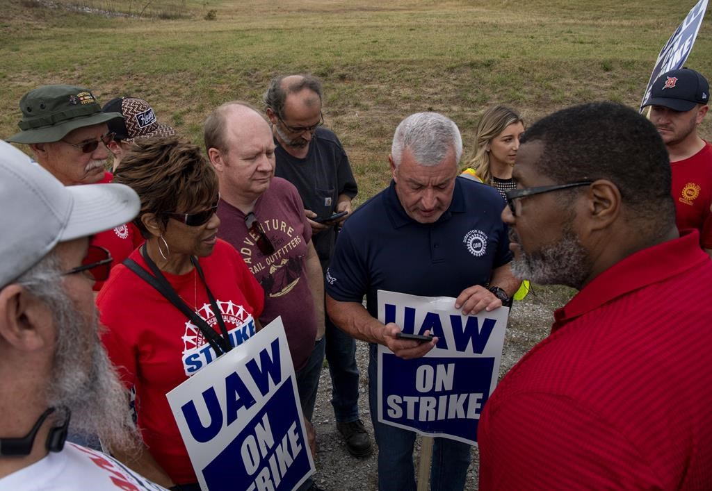États-Unis : la grève des travailleurs de l’automobile contre GM s’intensifie