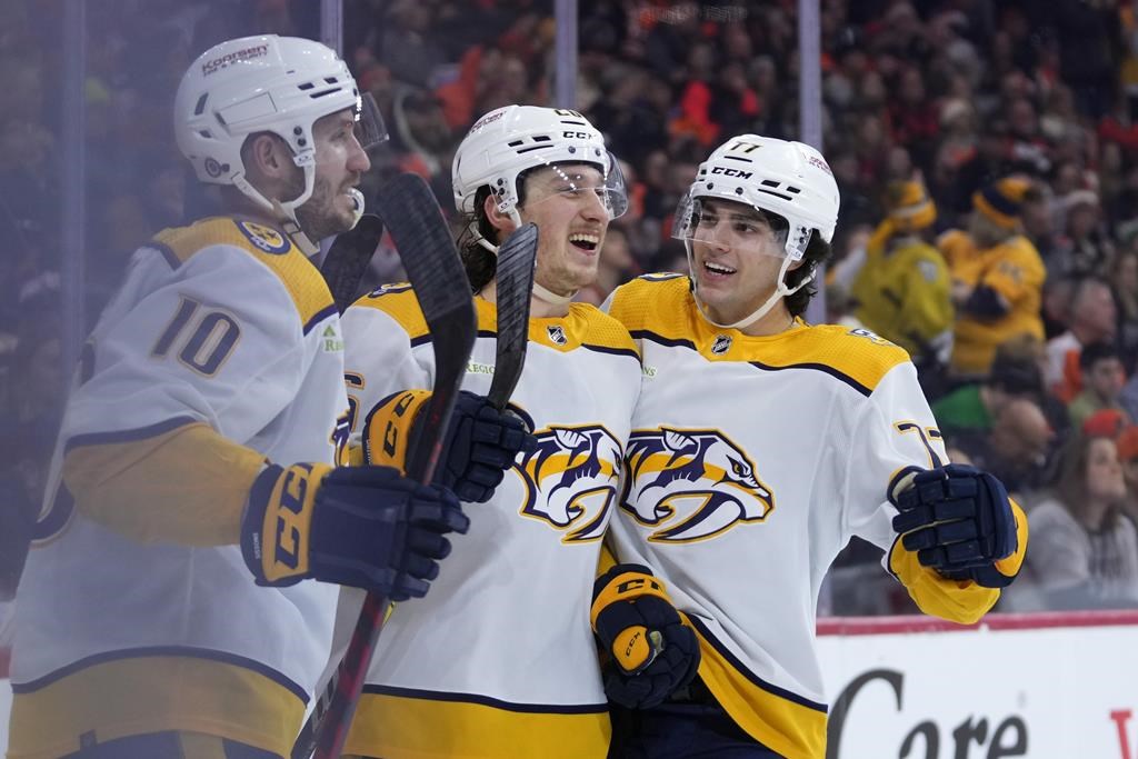 Philip Tomasino Marque Deux Buts Et Les Predators Gagnent 4-2 Contre ...