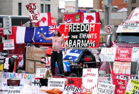 Des participants au «convoi» veulent souligner l’anniversaire samedi à Ottawa