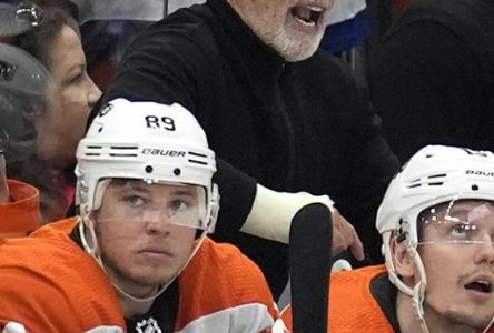 Tortorella est expulsé dans la dégelée de 7-0 du Lightning contre les Flyers