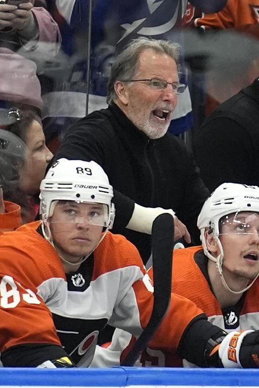 Tortorella est expulsé dans la dégelée de 7-0 du Lightning contre les Flyers