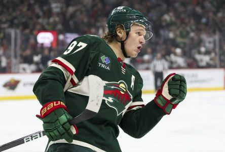 Kirill Kaprizov réussit un doublé pour le Wild, qui défait les Coyotes 4-1