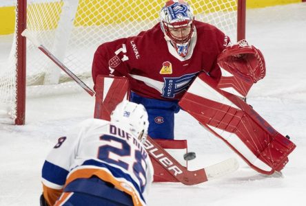 Jakub Dobes réalise 26 arrêts et le Rocket bat facilement les Islanders 5-1