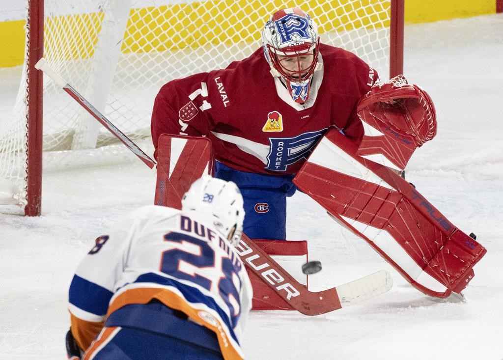 Jakub Dobes réalise 26 arrêts et le Rocket bat facilement les Islanders 5-1