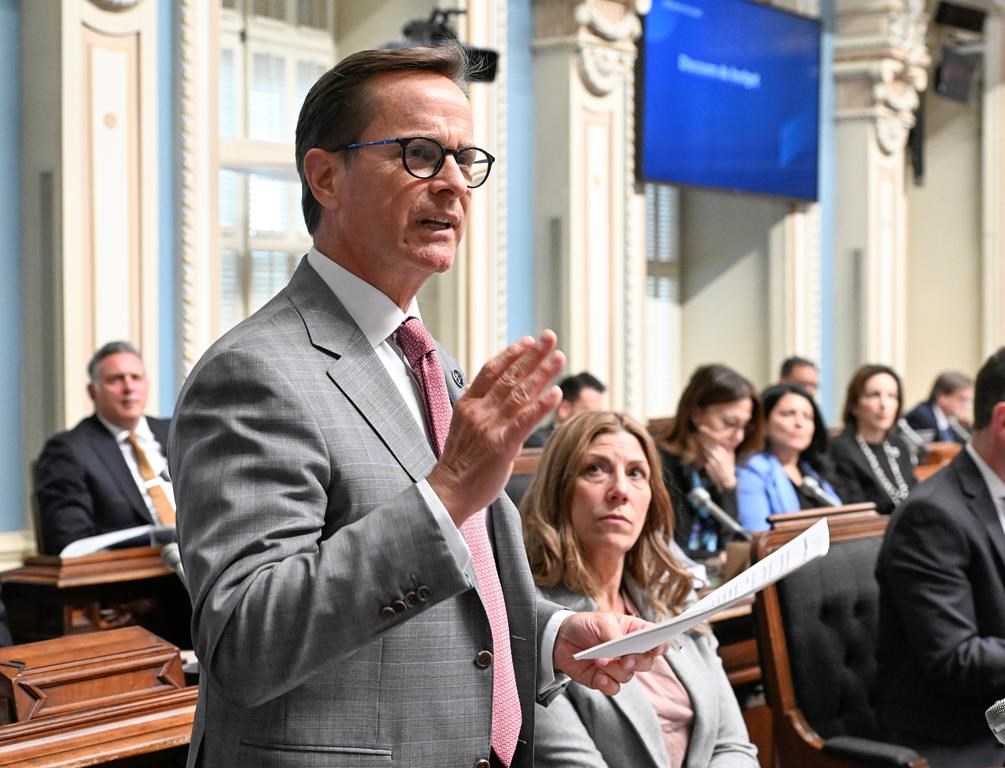 Inquiétude des agences de notation: ça va coûter plus cher pour emprunter, dit le PLQ