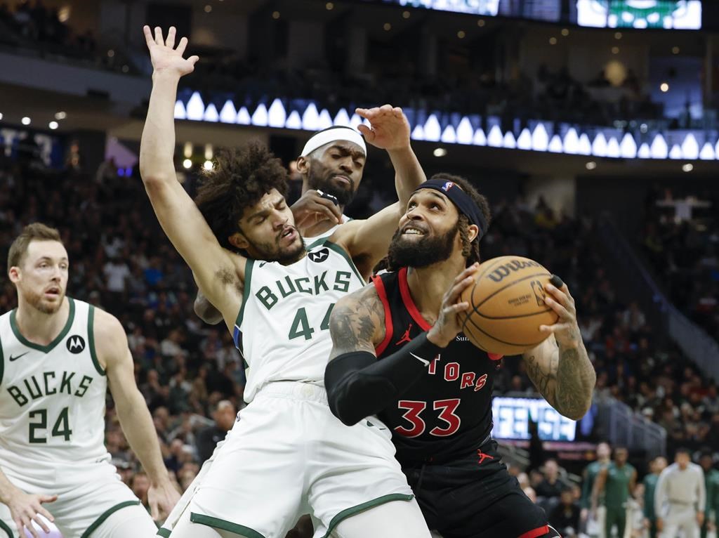 Les Raptors mettent fin à une série de 15 revers en battant les Bucks à Milwaukee