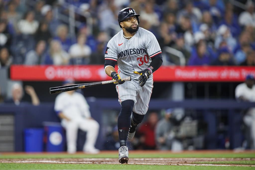 Santana fait la différence dans une victoire de 3-2 des Twins contre les Blue Jays