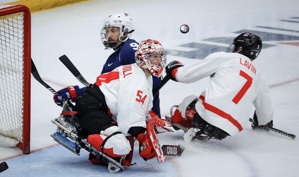 Le Canada bat les États-Unis 2-1 et est champion du monde de parahockey