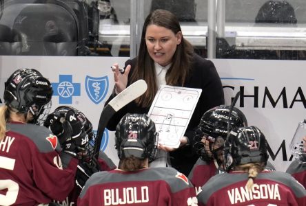 LPHF: Kori Cheverie, de Montréal, est en lice comme entraîneuse de l’année