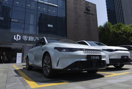 Le Canada envisage de taxer davantage les véhicules électriques importés de Chine
