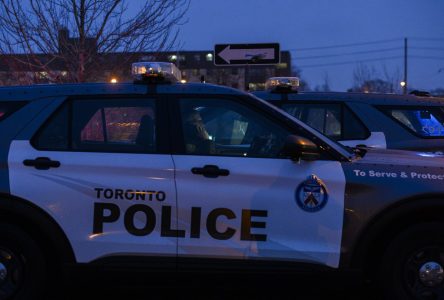 Une fusillade fait un mort et quatre blessés près d’une école secondaire à Toronto