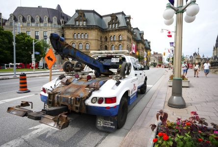 La certification des conducteurs de dépanneuse entre en vigueur en Ontario